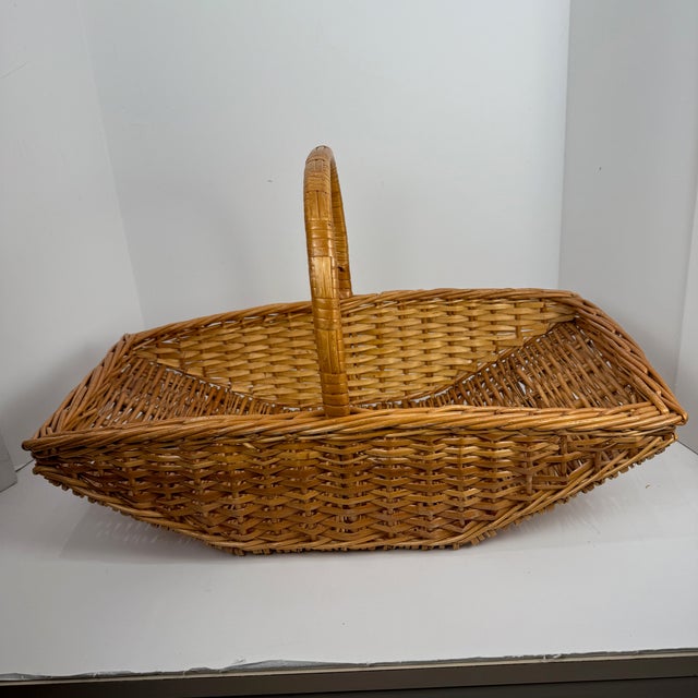 Vintage Woven English Willow/Wicker Garden Basket With Handle For Sale - Image 10 of 18