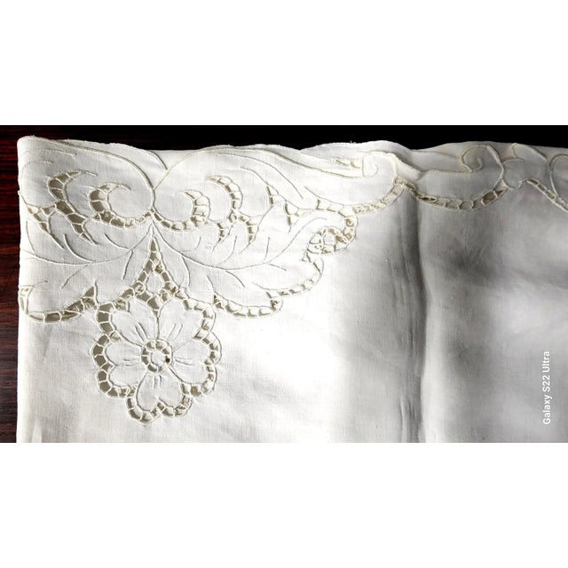 1970s Beautiful Vintage Italian Church Fine Linen Tablecloth W/12 Embroidered Linen Napkins. For Sale - Image 5 of 12