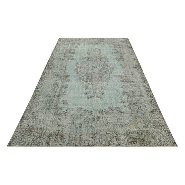 1960s Vintage Zeki Müren Rug in Blue and Green With Floral Medallion | Rug & Kilim For Sale - Image 5 of 7