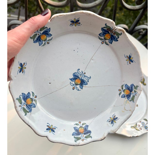 Antique Plates from Moustiers, 1760, Set of 2 For Sale - Image 18 of 18