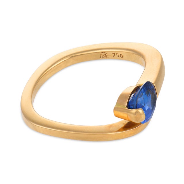 Vintage Sapphire 18k Yellow Gold Wrap Ring, Size 5 For Sale - Image 4 of 6