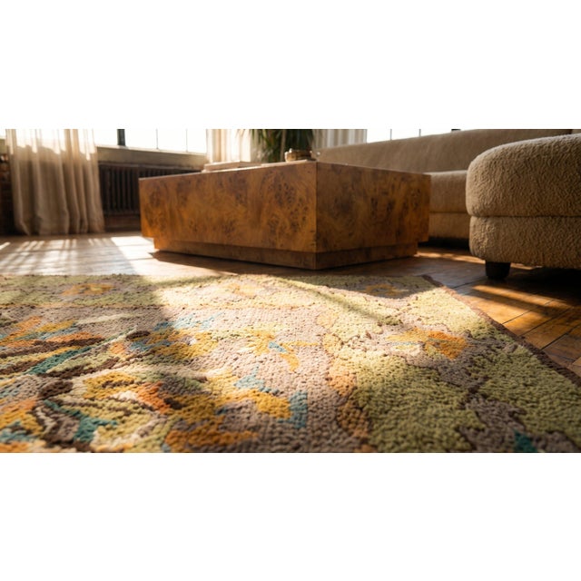 Asparagus 1930s Green Floral Folk Art Antique American Hooked Rug 3' 0" X 4' 7" Handknotted Wool Carpet For Sale - Image 8 of 9