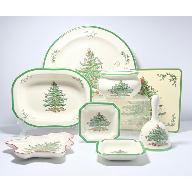 Spode “Christmas Tree” 8-Piece Ceramic Dinnerware Serving Hostess Set Good vintage condition. No chips, cracks, or...