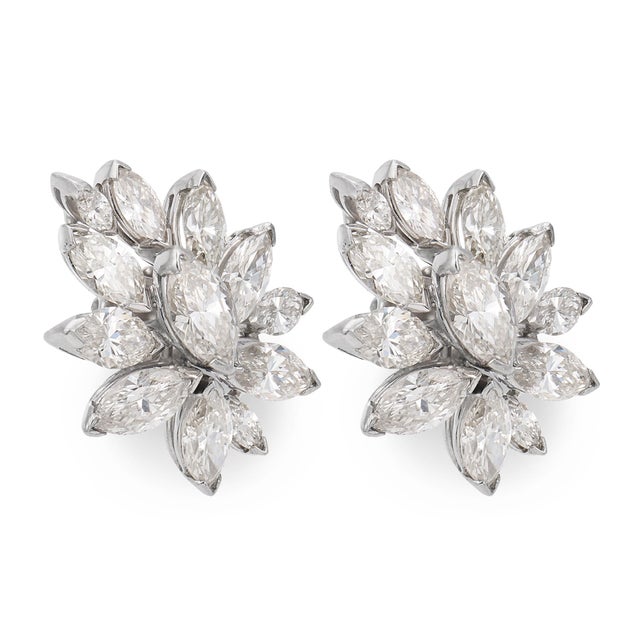 Contemporary 1950s Pair of Mid Century 7.20 Carat Diamond Platinum Cluster Earrings For Sale - Image 3 of 6