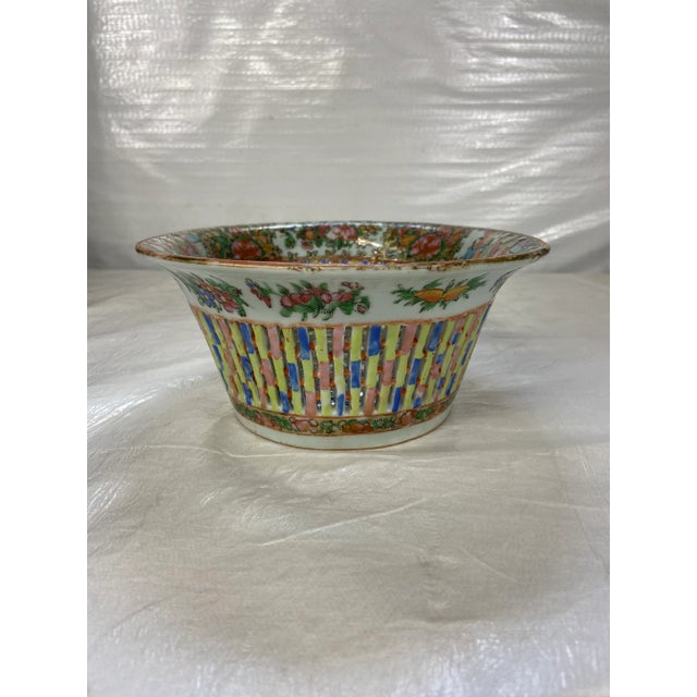 Late 19th Century Chinese Porcelain Rose Medallion Chestnut Bowl For Sale - Image 4 of 11
