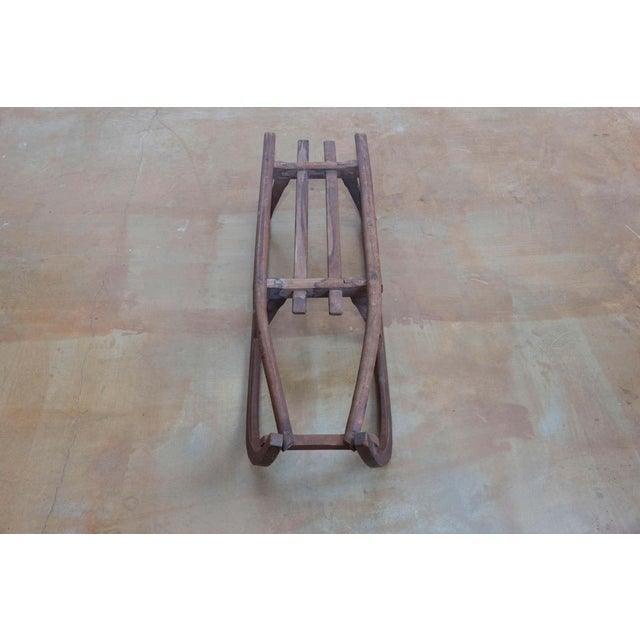 Rustic 19th Century French Wooden Sled with Weathered Patina and Curving Base For Sale - Image 4 of 5