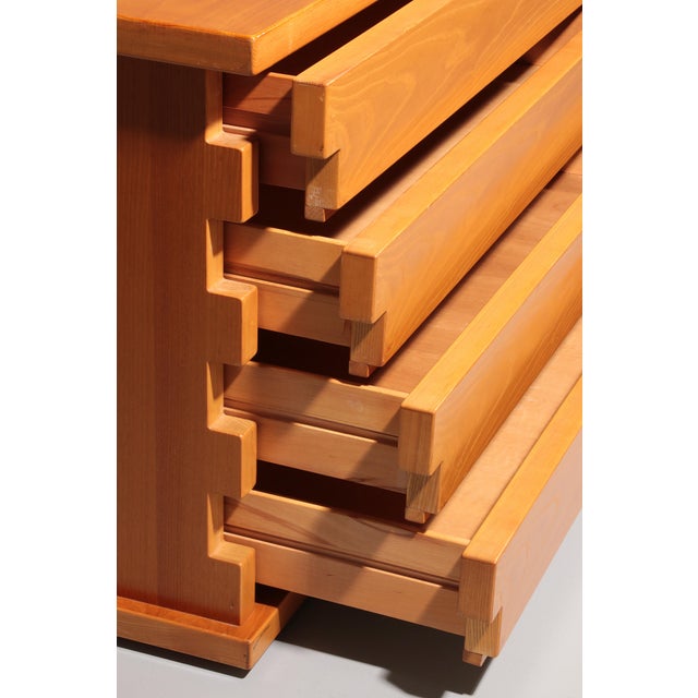 Italian Architectural Chest of Drawers in Ash, 1970s For Sale - Image 4 of 14