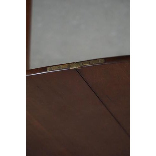 English 19th Century Game Table in Mahogany with Fold-Over Top & Cabriole Legs, 1890s For Sale - Image 14 of 18