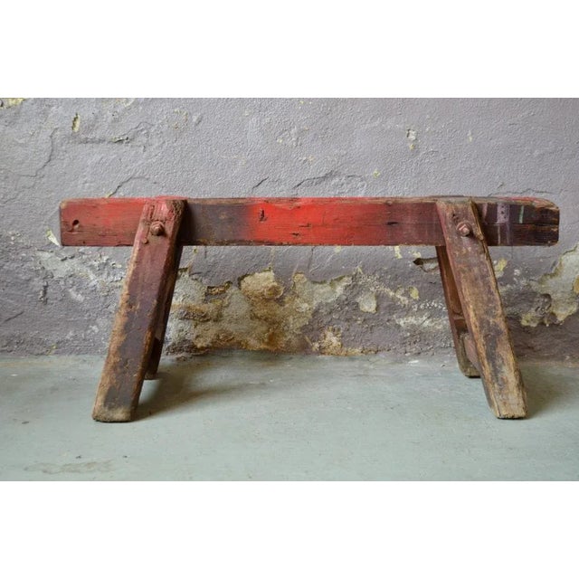 United in the workshop of an old metallier, this imposing workshop tank was literally buried under hundreds of kilograms...