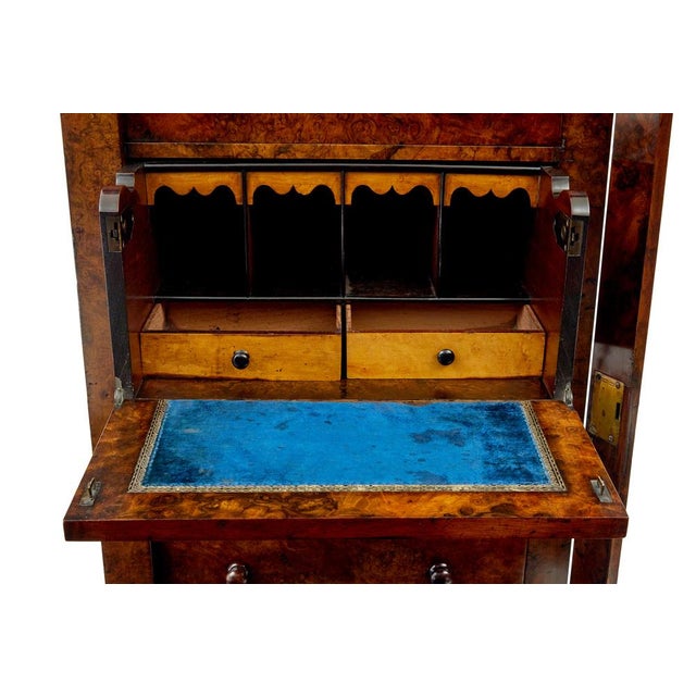 Early Victorian Wellington Burr Walnut Chest, 1840s For Sale - Image 10 of 12