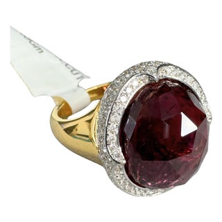 12.78 CTW Oval Ruby and Diamond Cocktail Ring in 18k Yellow Gold, Size 6 For Sale