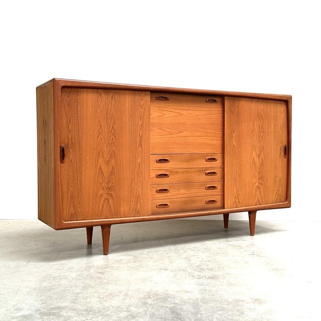 Danish Highboard in Teak by H. P. Hansen, 1960s For Sale - Image 16 of 16