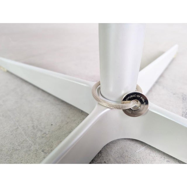 Swan Chair in White Leather by Arne Jacobsen for Fritz Hansen For Sale - Image 10 of 13