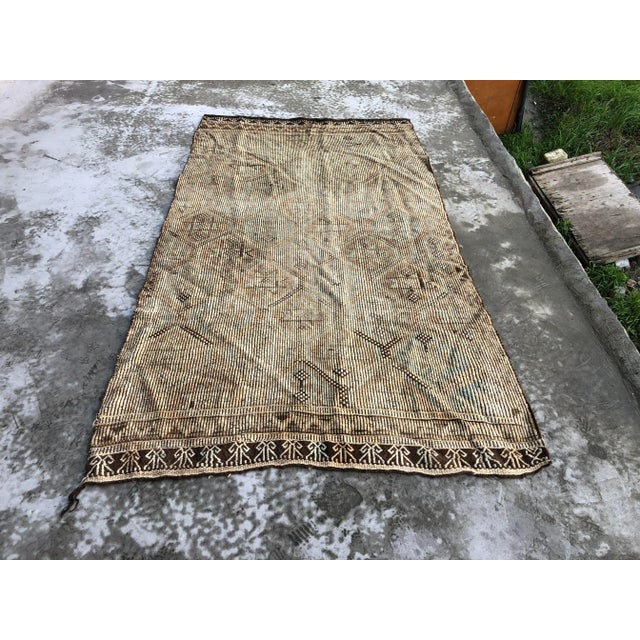 1960s Vintage Turkish Area Rug - 4′9″ × 8′10″ For Sale - Image 9 of 9