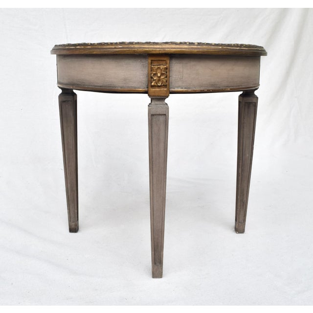 Early 20th Century Directoire Style Verre Eglomese Parcel Gilt Table For Sale - Image 4 of 13