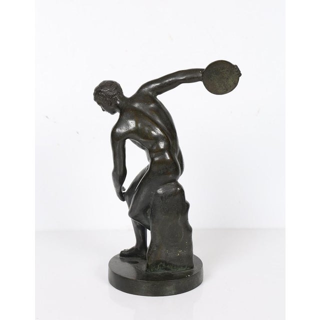 Grand Tour Early 19th Century Grand Tour Bronze Discobolus Sculpture - Attributed to Myron For Sale - Image 3 of 6