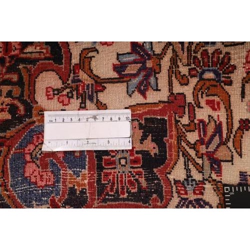 Middle Eastern Bidjar Rug in Hand-Knotted Wool For Sale - Image 6 of 7