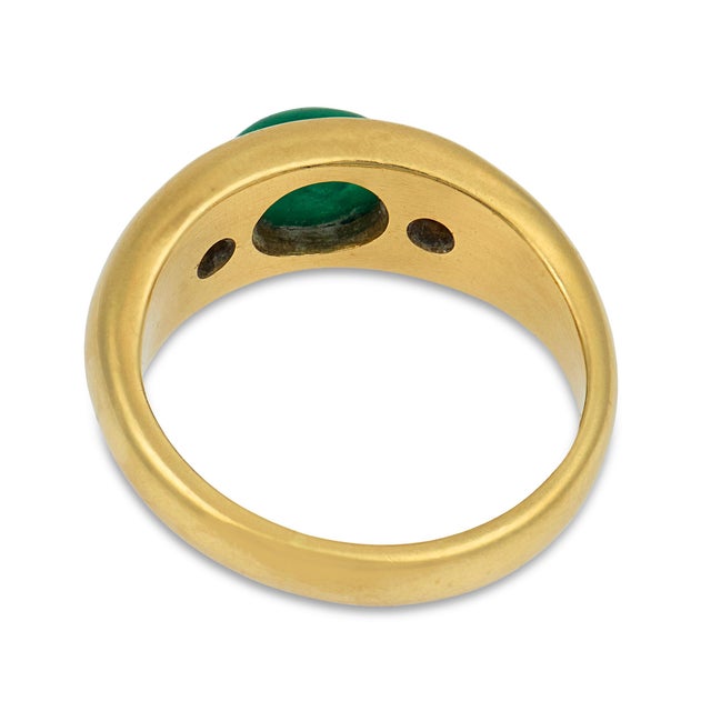 Vintage Emerald Diamond Bezel Set 18k Yellow Gold Ring, Size 5.5 For Sale In Los Angeles - Image 6 of 6