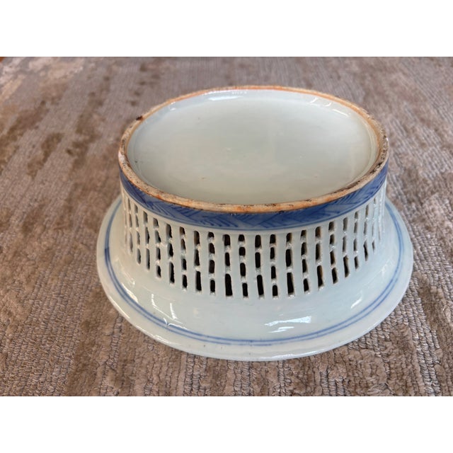 Blue Canton China Reticulated Basket & Underplate, Circa 1825 For Sale - Image 8 of 10