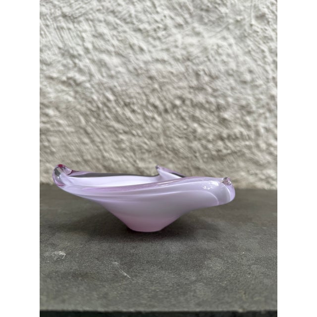 Mid-Century Modern Vintage v.a.n. Italy Lavender Case Glass Triangle Ashtray Mid Century Modern For Sale - Image 3 of 3