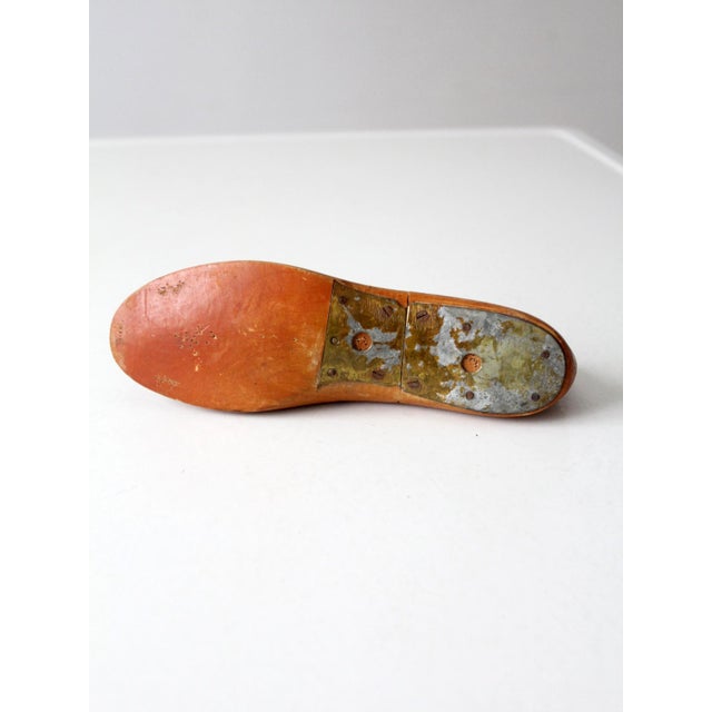 Vintage 1930s Wooden Shoe Last Form United Shoe Machinery For Sale - Image 12 of 12