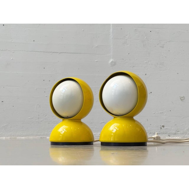 Eclisse Yellow Table Lamp by Vico Magistretti for Artemide, Italy, 1960s For Sale - Image 11 of 11