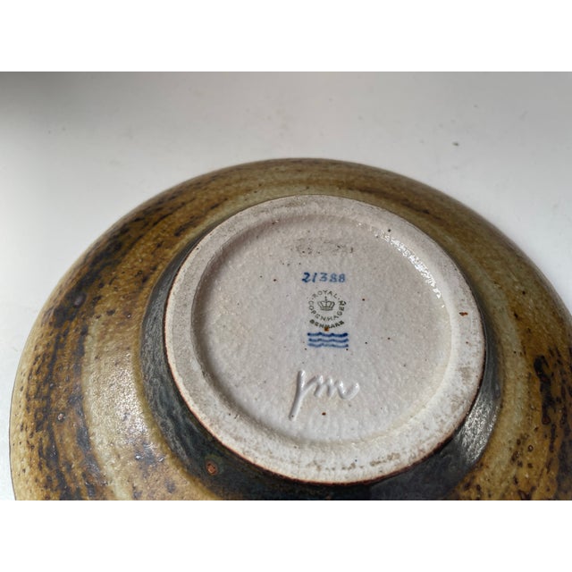 Ceramic Mid-Century Brutalist Glazed Stoneware Dish by Jørgen Mogensen for Royal Copenhagen, 1960s For Sale - Image 7 of 9