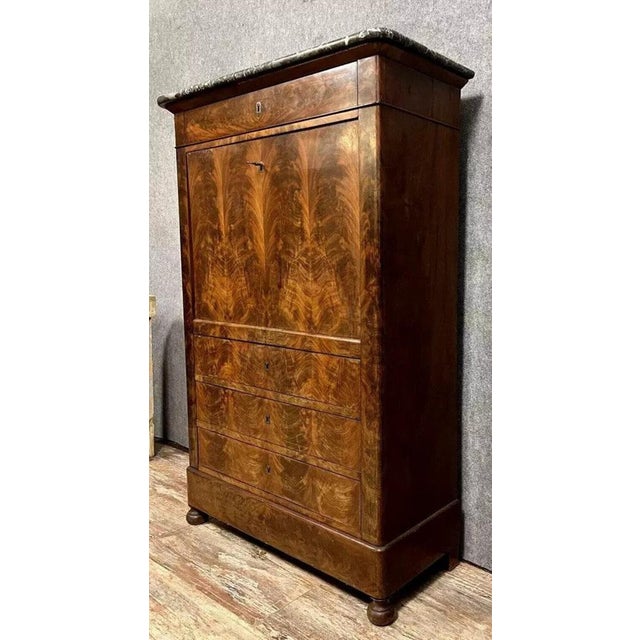 Louis Philippe Secretaire in Mahogany and Maple, 1820 For Sale - Image 4 of 6