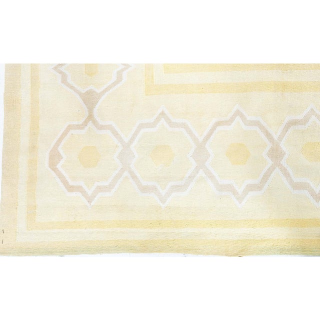 English Doris Leslie Blau Indian Dhurrie Mid-Century Tan With Beige Flatweave Cotton Rug For Sale - Image 3 of 9