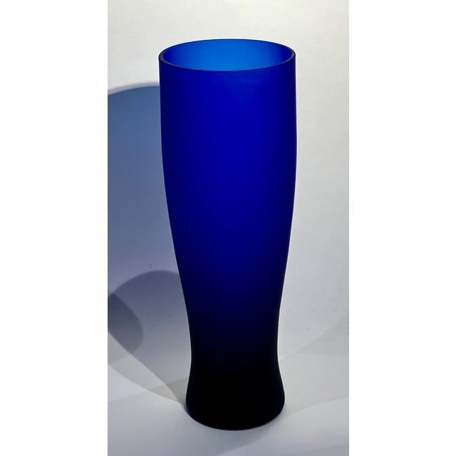 1980s Vintage Cobalt Matte Slim Tumblers Glassware Libbey - Set of 8 For Sale - Image 5 of 7