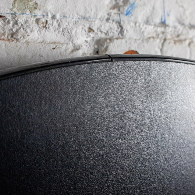 Late 20th Century Modern to Postmodern Infinity Vortex Wall Mirror Round Black Laminate Frame For Sale - Image 17 of 18
