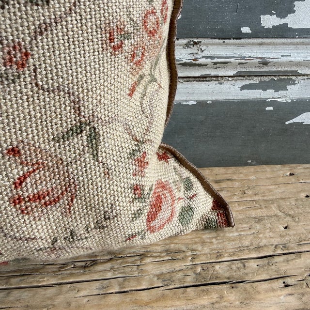 Made in France A timeless accent pillow woven in France from heavy, artisan linen — its dense, tactile weave and softly...