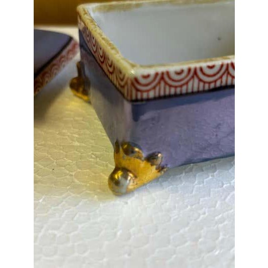 Early 20th Century Noritake Style Lady seated on ceramic box by Seiei & Co. For Sale - Image 9 of 9