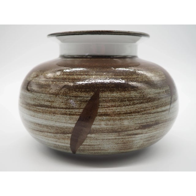 Mid-Century Modern Vintage Swedish Nordic Handmade Porcelaine Vase by Suzanne Öhlèn for Rörstrand, Sweden, 1980s For Sale - Image 3 of 9