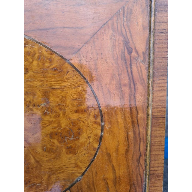 Early 20th Century English Regency Revival Burl Wood & Inlaid Nesting Tables, Early 20th Century For Sale - Image 5 of 14