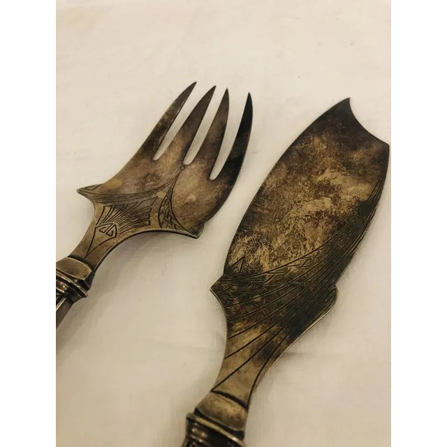 The dimensions refer to the fork