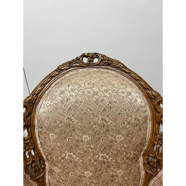 Early 20th Century Louis XV Style Ornately Carved Walnut Lounge Chair For Sale - Image 9 of 10