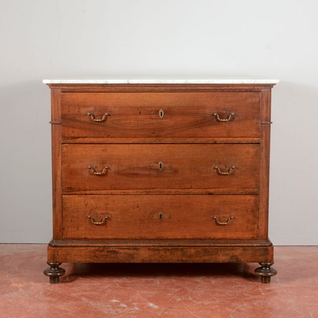 Three-Drawer Walnut Chest of Drawers with White Marble Top, 1800s For Sale - Image 18 of 18