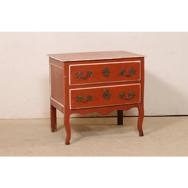 French Early 19th Century French Antique Raised Chest with Original Finish For Sale - Image 3 of 12