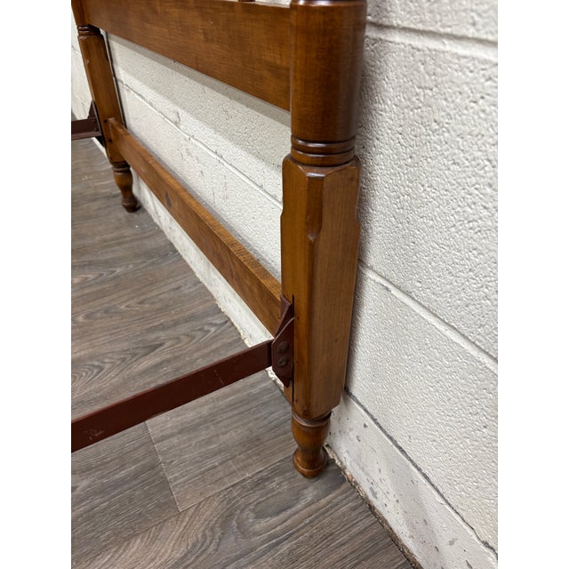 Cinnamon Vintage Twin Size Heywood-Wakefield Old Colony Four Poster Bed For Sale - Image 8 of 17