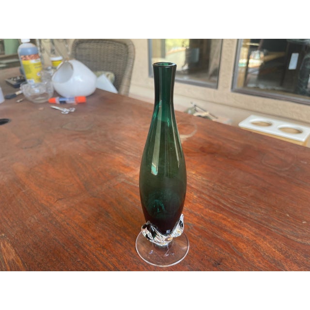 Mid-Century Modern Tiffin Killarney Teal Green 3-Leaf Stem Bud Vase For Sale - Image 3 of 6