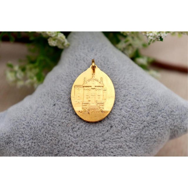 19.2k Gold Saint Anthony of Lisbon Pendant For Sale - Image 6 of 7
