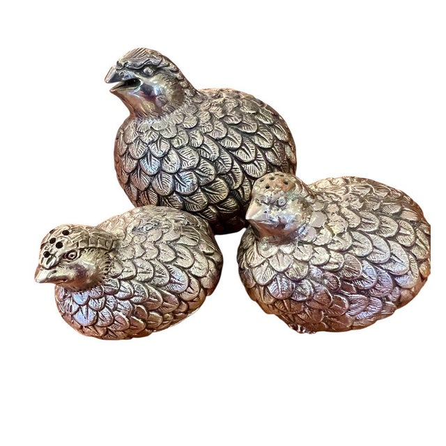 Vintage Coarse Salt and Pepper Shakers in the Shape of Quails by Gucci for Gucci, 1960s, Set of 3 For Sale - Image 6 of 11
