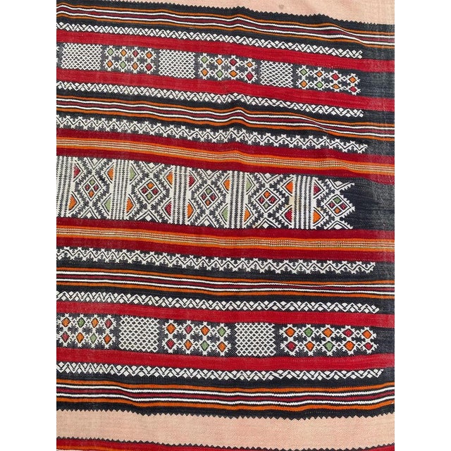Vintage Tribal Berbere Moroccan Kilim Rug , 1950s For Sale - Image 6 of 18