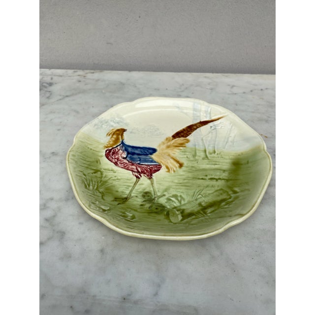 French Country 19th Century Majolica Pheasant Plate Choisy Le Roi For Sale - Image 3 of 4