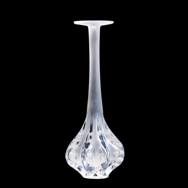 French Lalique French Claude Frosted Vase For Sale - Image 3 of 8