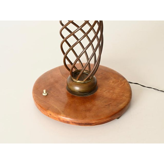 Metal Large Twisted Brass and Walnut Table Lamp, Italy, 1950s For Sale - Image 7 of 17