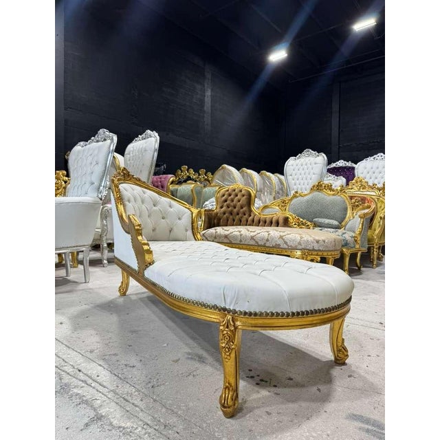 Chaise Longue White Leather Crystal Glass Buttons French Style For Sale - Image 4 of 10