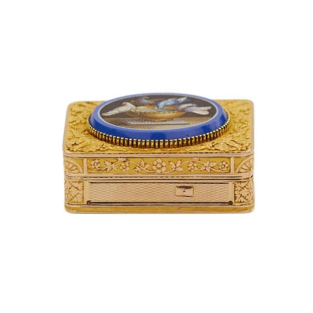 Metal Musical Snuffbox with Micromosaic Pliny's Doves, 1819 For Sale - Image 7 of 10