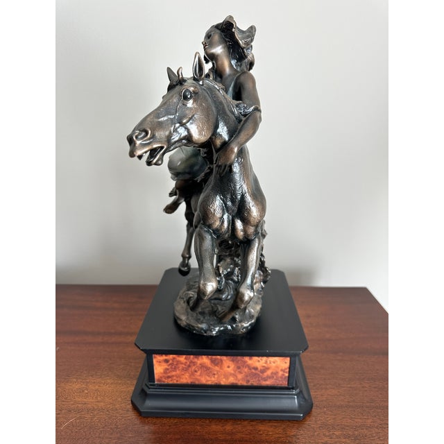 Renaissance Vintage 1992 Florence Giuseppe Armani "Liberty" Free Spirit Lady on a Horse in Bronze For Sale - Image 3 of 11